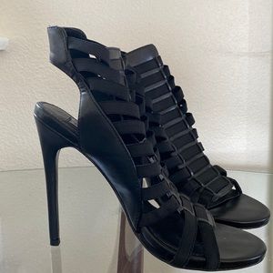 Steve Madden black elastic and leather heels size 7.5